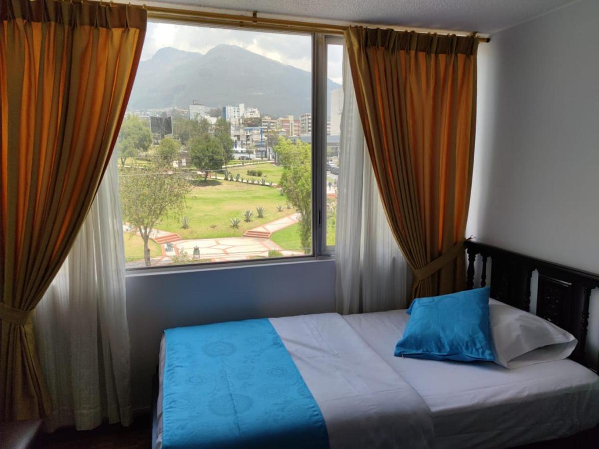 Val Hotel Santamaria Quito Eksteriør bilde